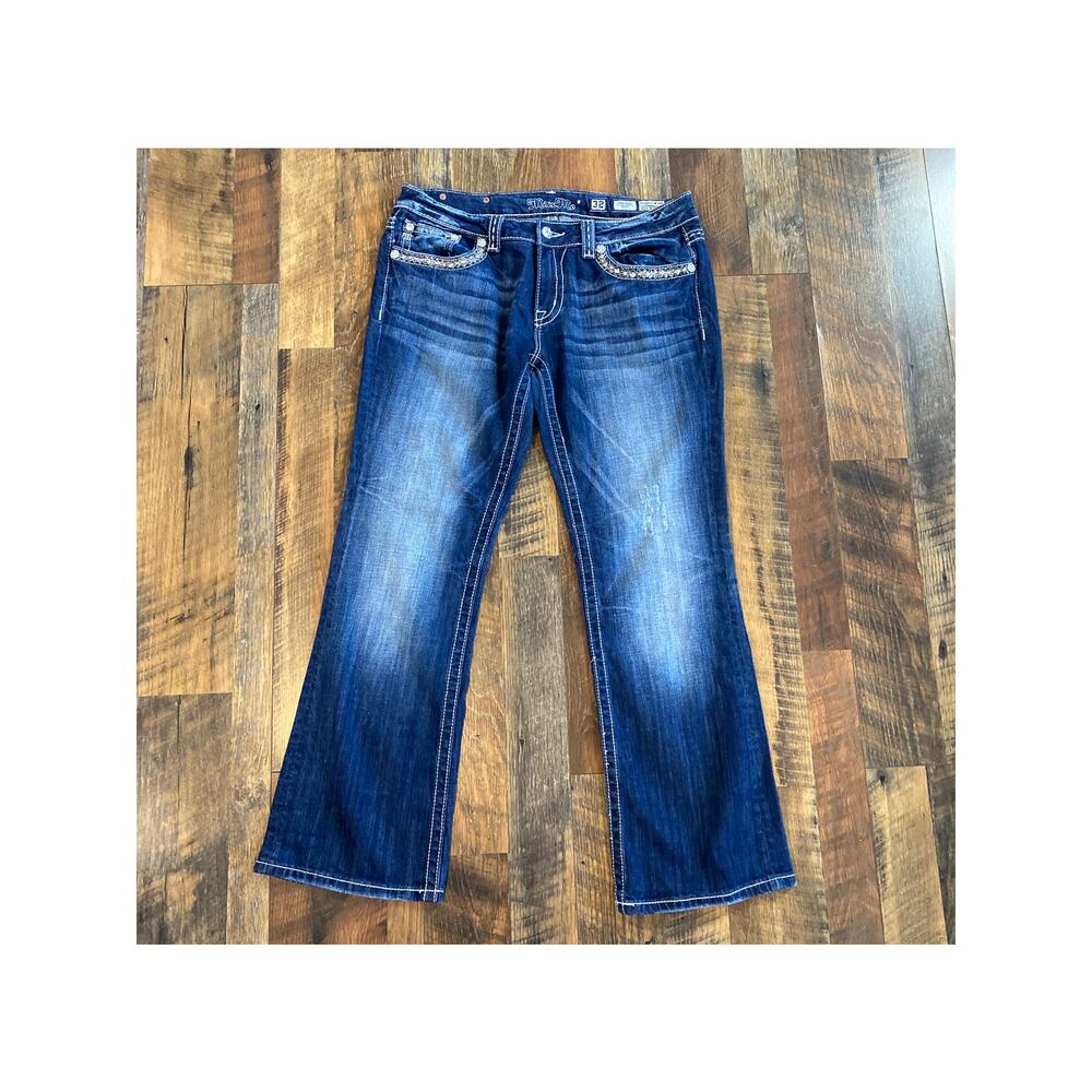 Miss Me Boot Cut Jeans Size 32 Rhinestone Bling Sequin Flap Pocket Crystal